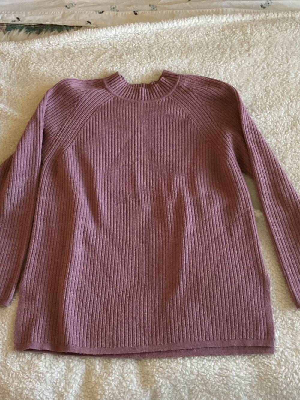 3 Sweaters - Picture 4 of 7